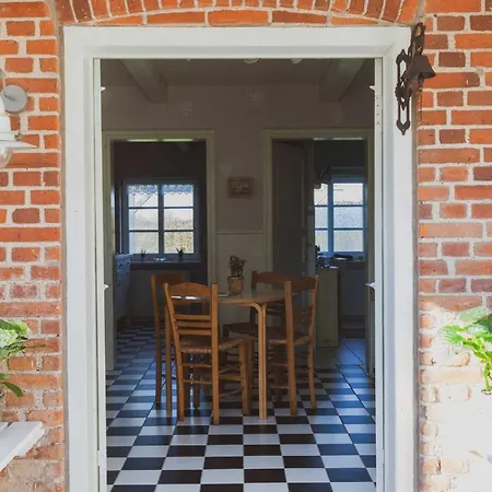 Luettes Landhuus Tatil Evi